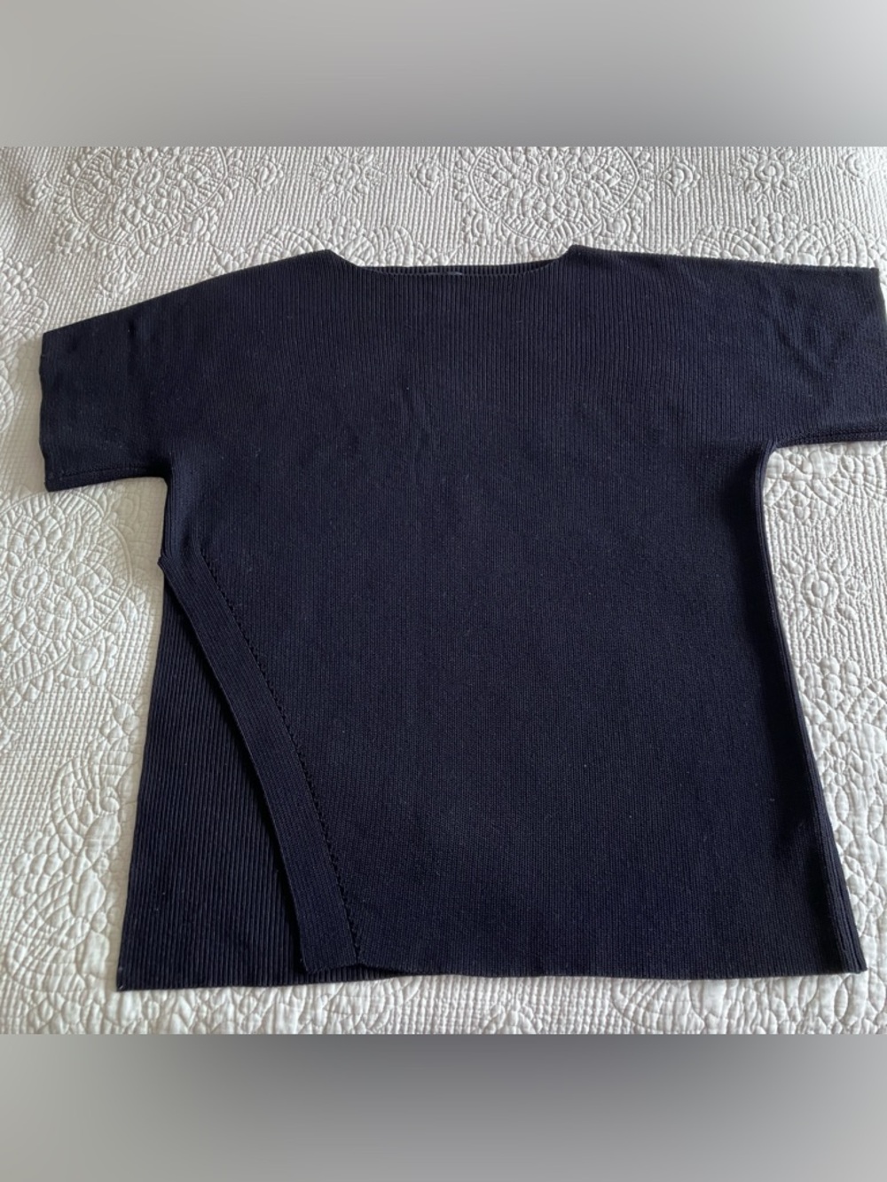 Like New Eileen Fisher black ribbed cotton oversized top w/ asymmetrical slit